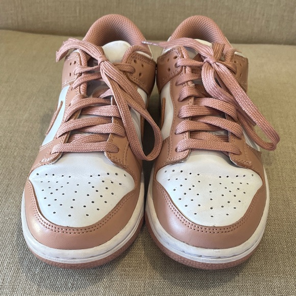 Nike Women's Low-Top Dunks Sneakers in Blush Pink and White - Picture 2 of 8